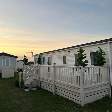 The Ernie Van Selsey Exterior photo