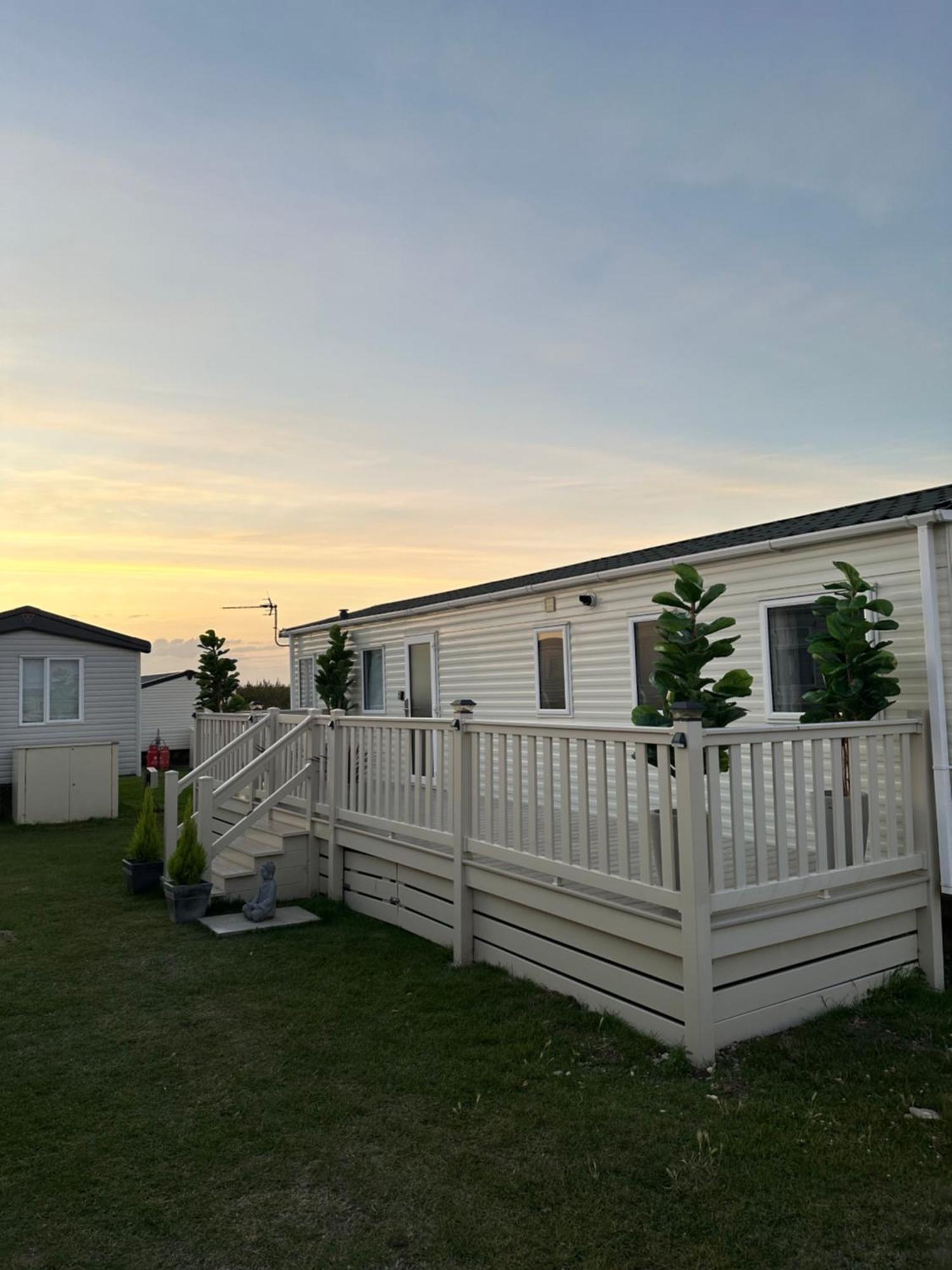 The Ernie Van Selsey Exterior photo
